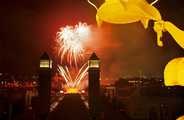 Barcelona - Plaza España - Fuegos artifiBarcelona - Festes de la Mercè - Cataluña